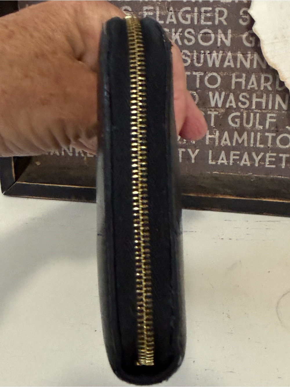 Celine vintage authenticated two tone continental zippy wallet - Picture 5 of 14